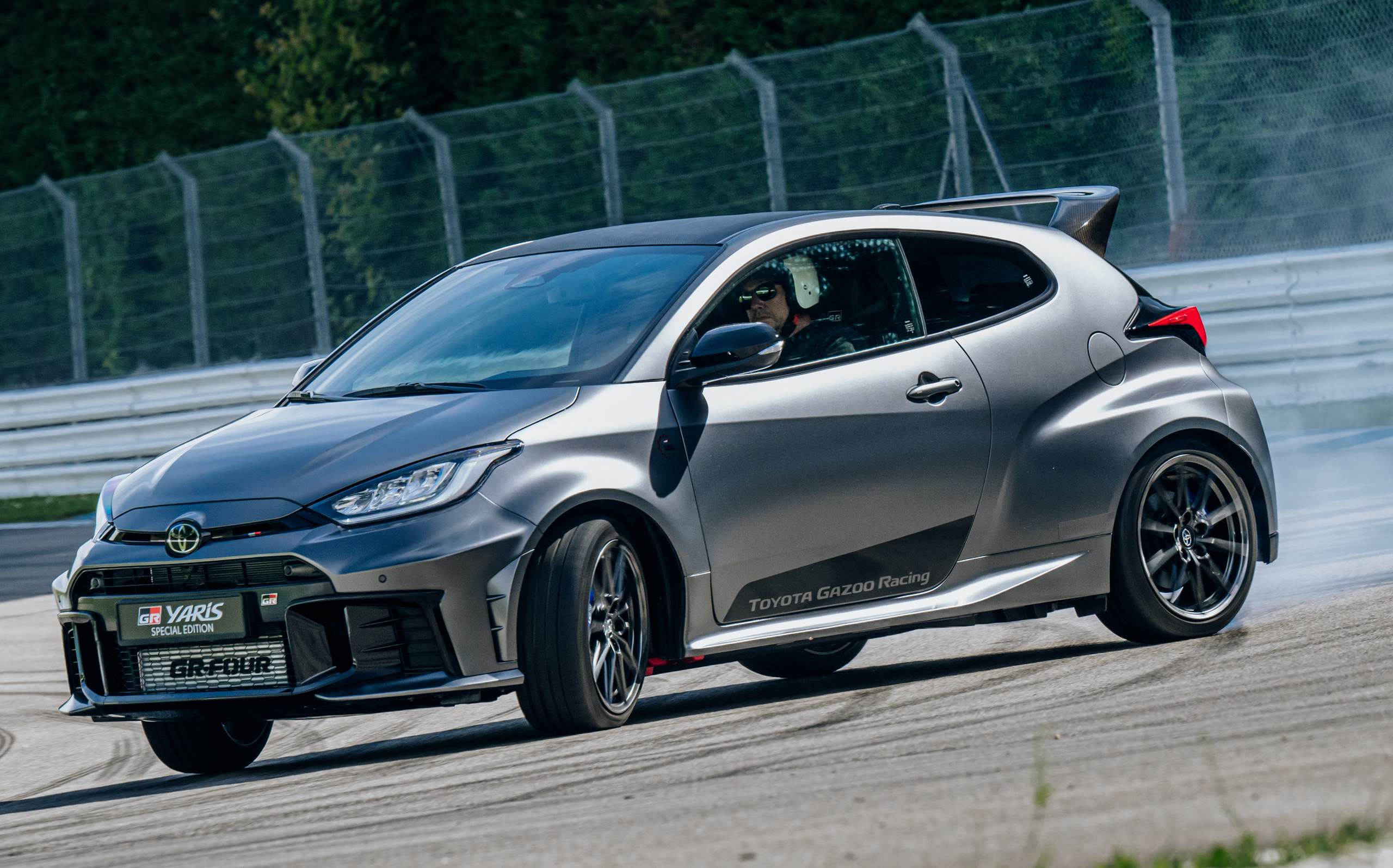 Toyota GR Yaris: O "Pocket Rocket" que quer destronar o Civic Type R